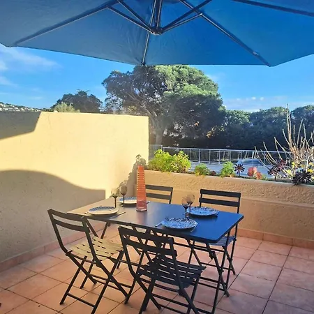 Apartamento Les Virgiles Ste-maxime, Appt Climatisé Pour 4 Pers Avec Vue Sur La Piscine, Parking