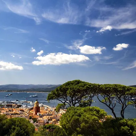 Les Virgiles Ste-maxime, Appt Climatisé Pour 4 Pers Avec Vue Sur La Piscine, Parking Apartamento Sainte-Maxime