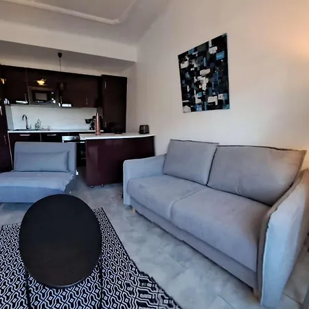 Les Virgiles Ste-maxime, Appt Climatisé Pour 4 Pers Avec Vue Sur La Piscine, Parking *
